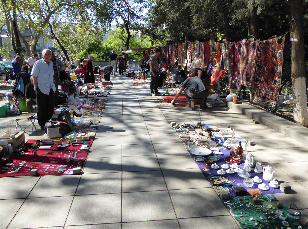 Dry Bridge Market, Tbilisi