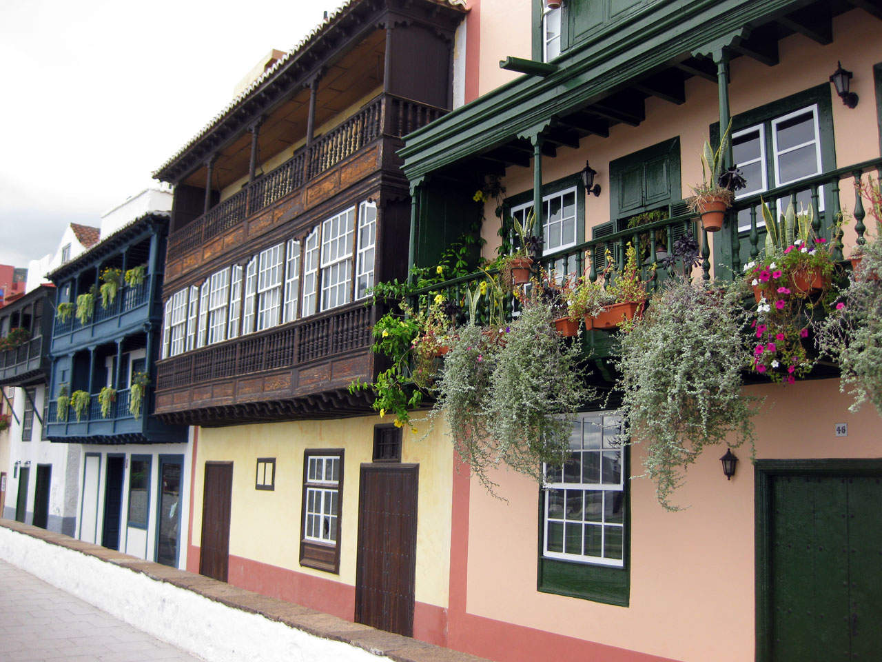 Balconies on Avenida Maritima, Santa Cruz de la Palma