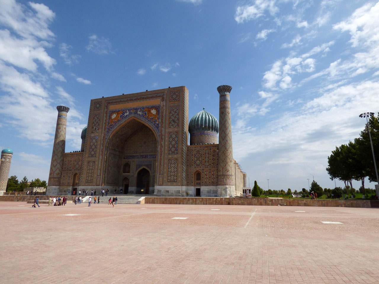 Sher Dor madrassa, Samarkand